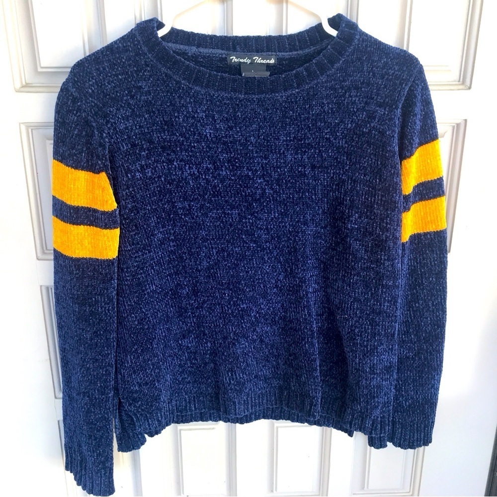 Trendy Threads Sweater Blue/Yellow SzM Polyester Machine Wash Long Sleeve Nice